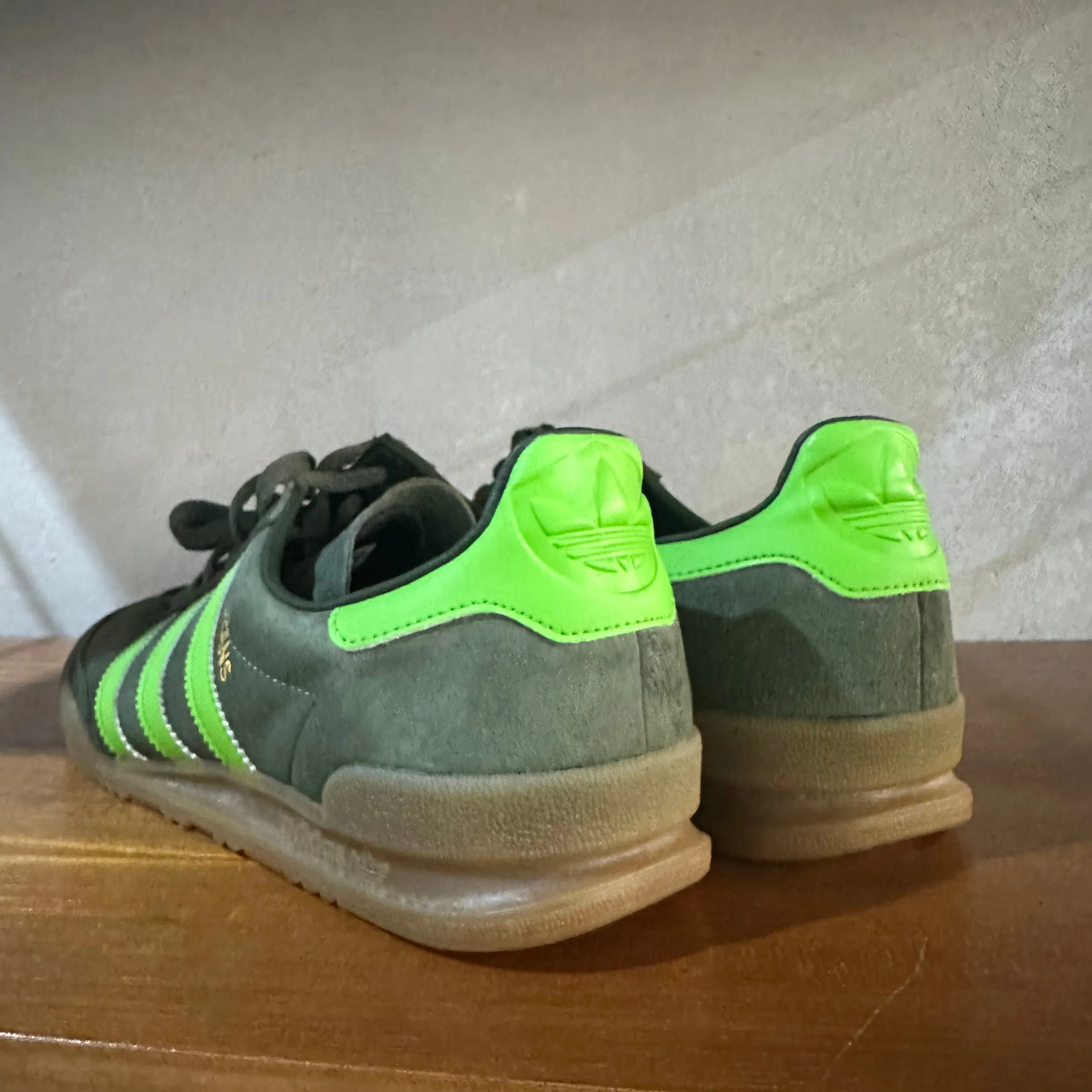 adidas Jeans 2016 Trainers - UK 9 - Green / Slime