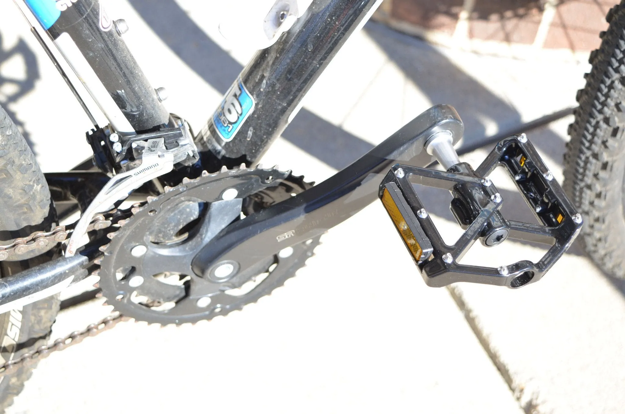 Bike Pedals: Sealed Bearing Alloy Platform