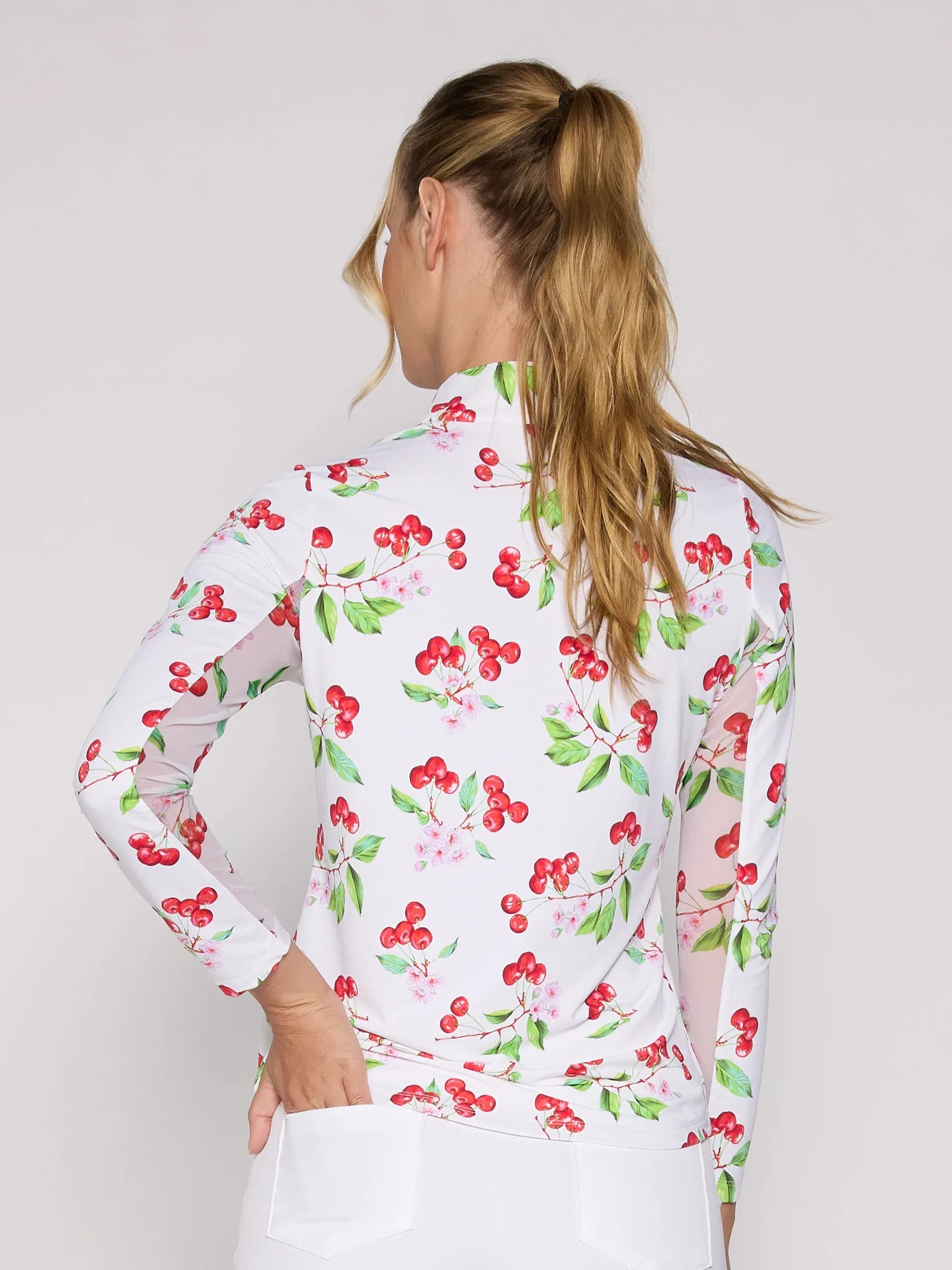 Quarter Zip Sun Protection Top In White Cherry