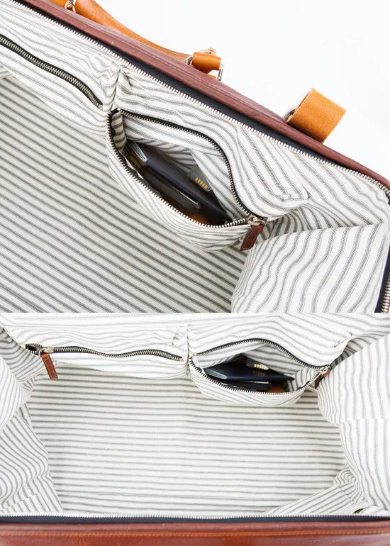 Roamographer | An American Bison Leather Duffle Bag